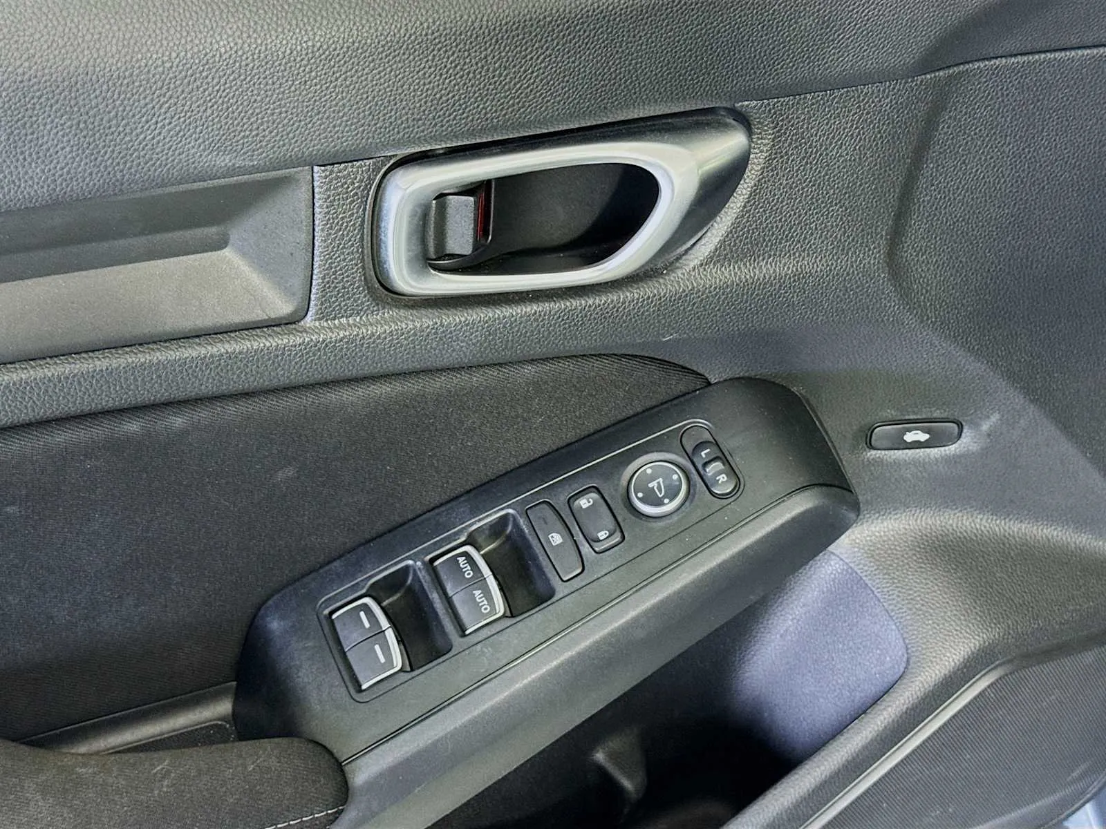 Honda Civic photo 18