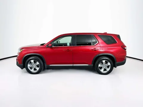 More photos of 2023 Honda Pilot EX-L 8 Passenger at Unicars Honda, CA