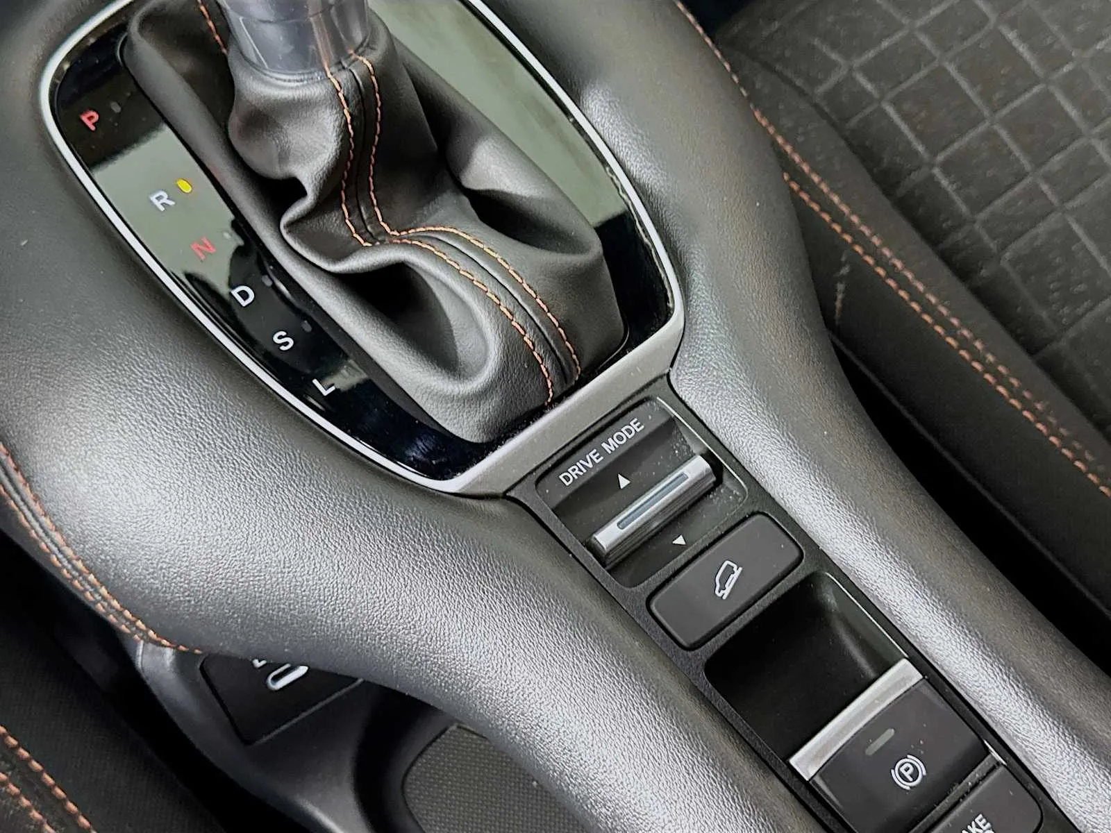 Honda HR-V photo 17