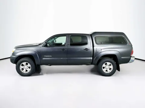 More photos of 2013 Toyota Tacoma V6 at Unicars Honda, CA