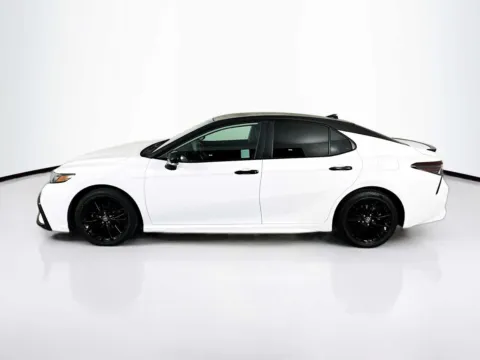 More photos of 2021 Toyota Camry SE Nightshade at Unicars Honda, CA