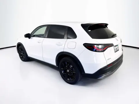 More photos of 2024 Honda HR-V Sport at Unicars Honda, CA
