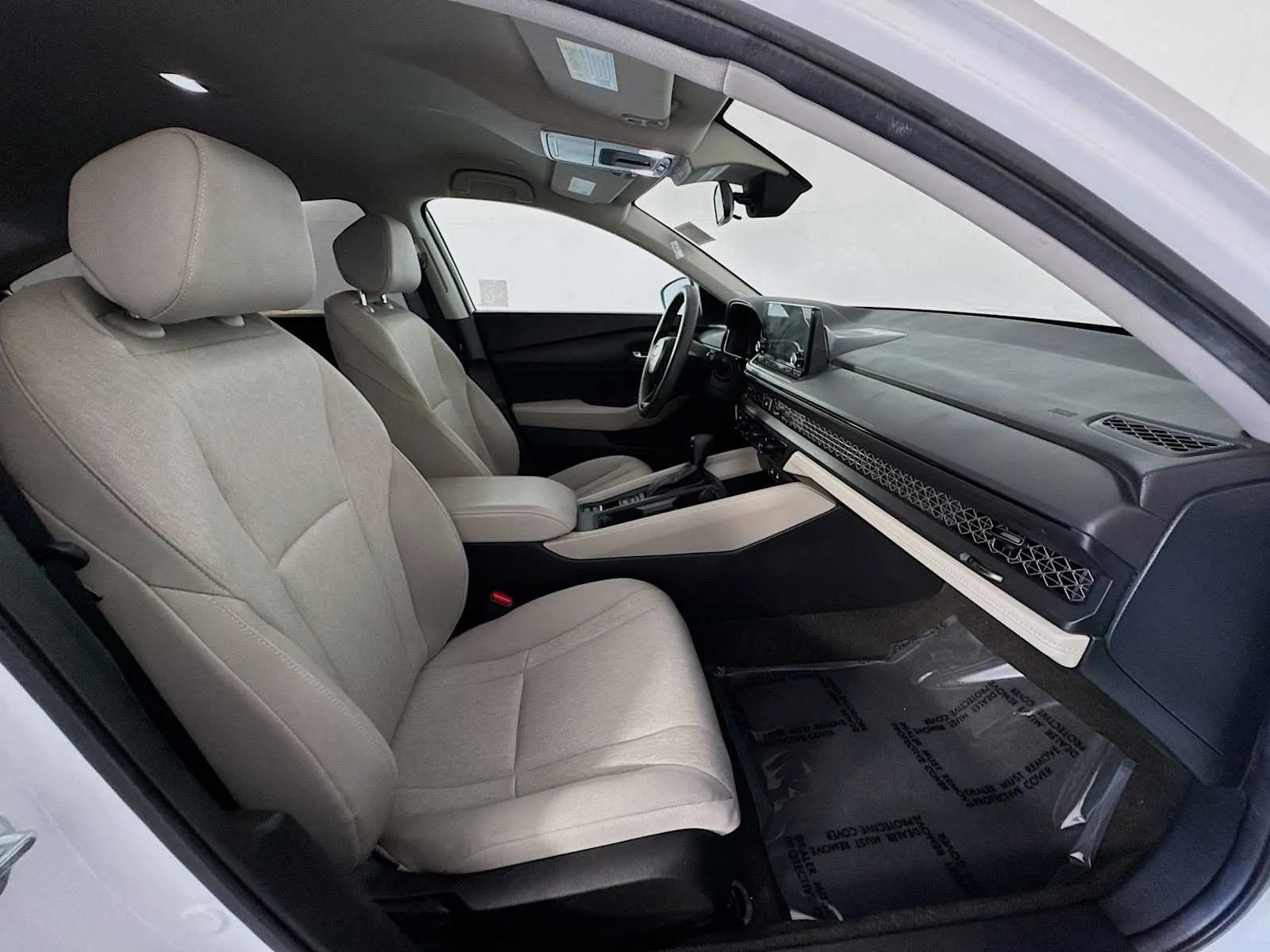 Honda Accord photo 26