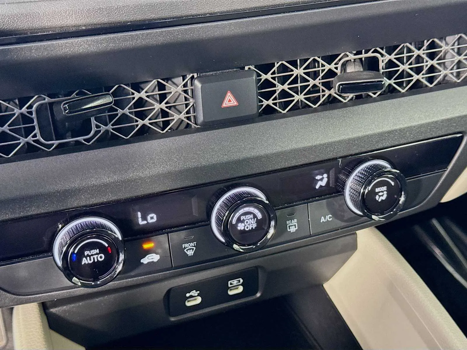 Honda Accord photo 19