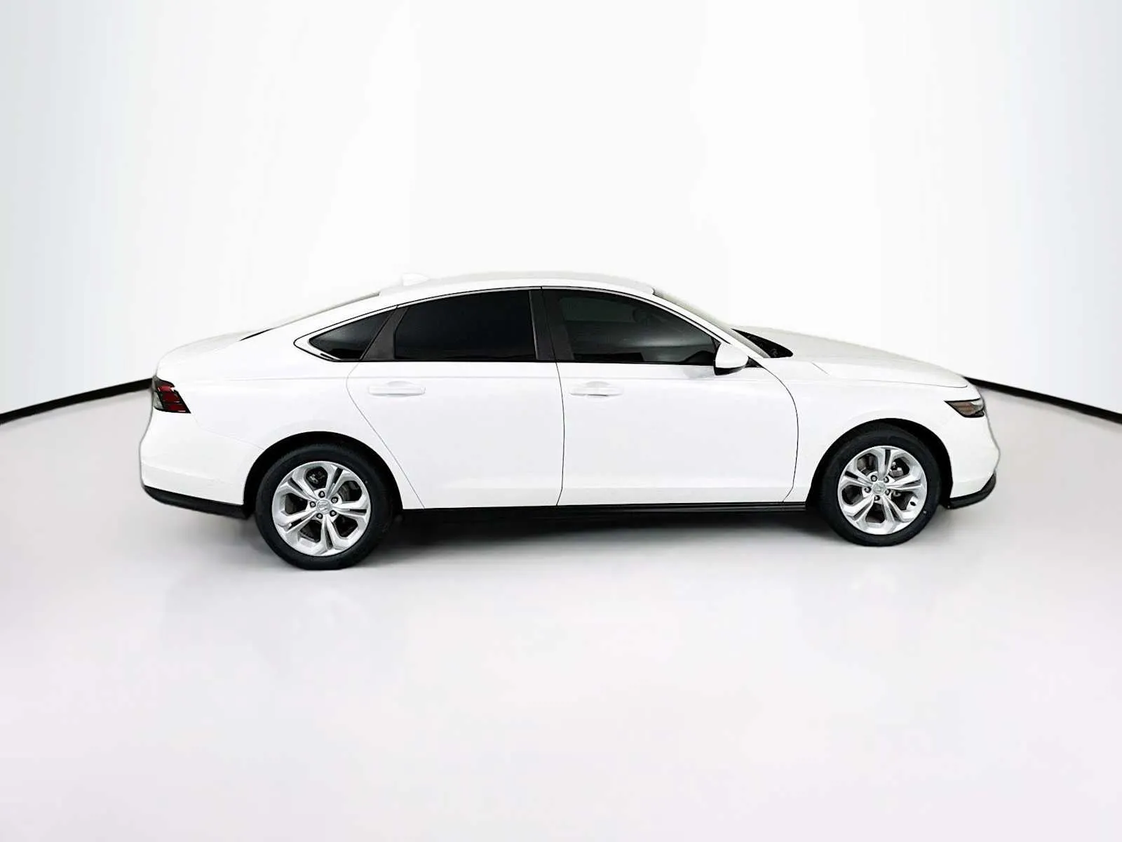 Honda Accord photo 7
