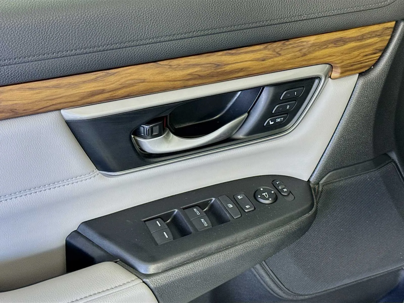 Honda CR-V photo 18