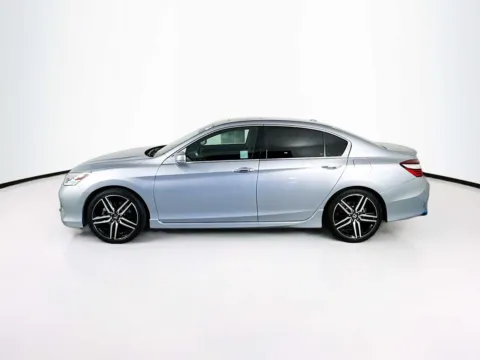 More photos of 2016 Honda Accord Touring at Unicars Honda, CA