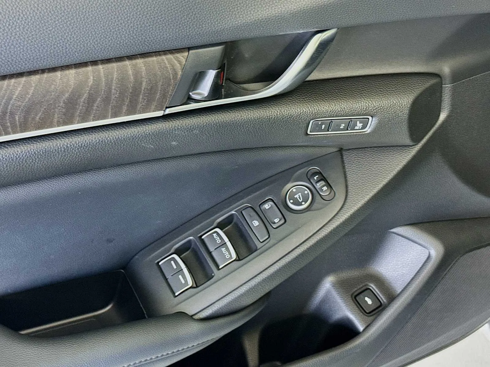 Honda Accord photo 18