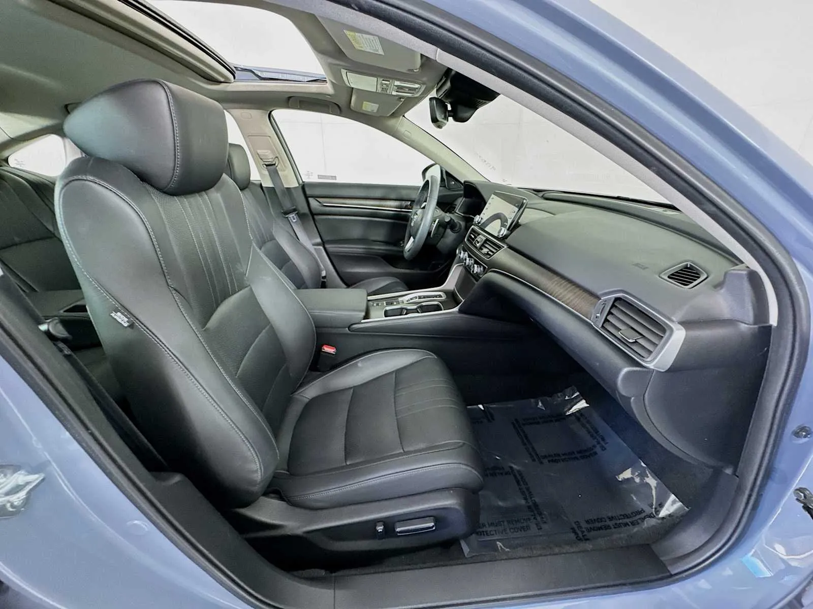 Honda Accord photo 30