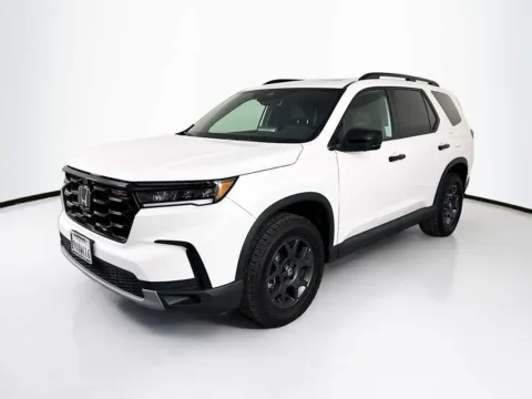 Another view of 2025 Honda Pilot TrailSport for sale in Indio, CA at Unicars Honda
