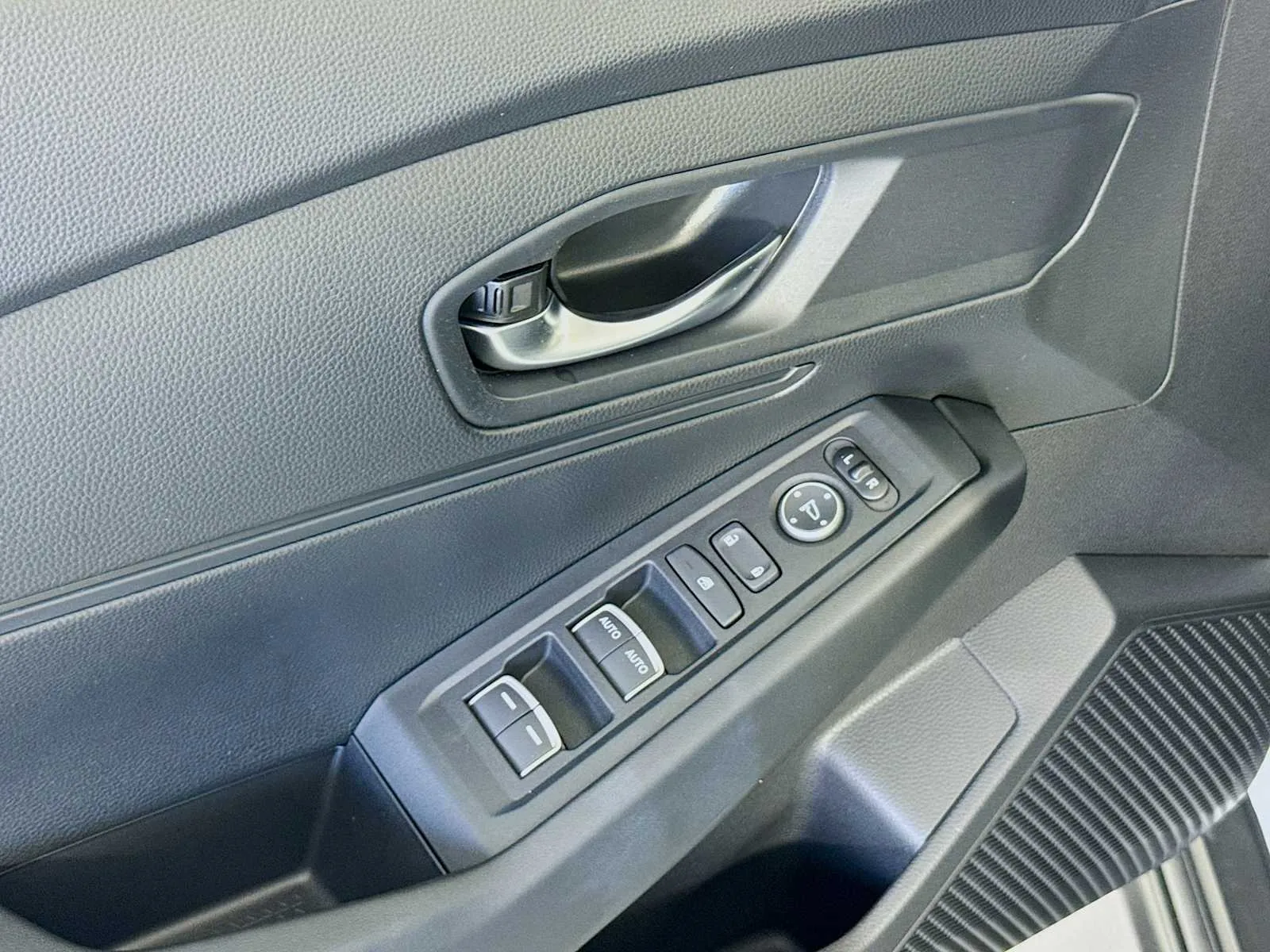 Honda Accord photo 17