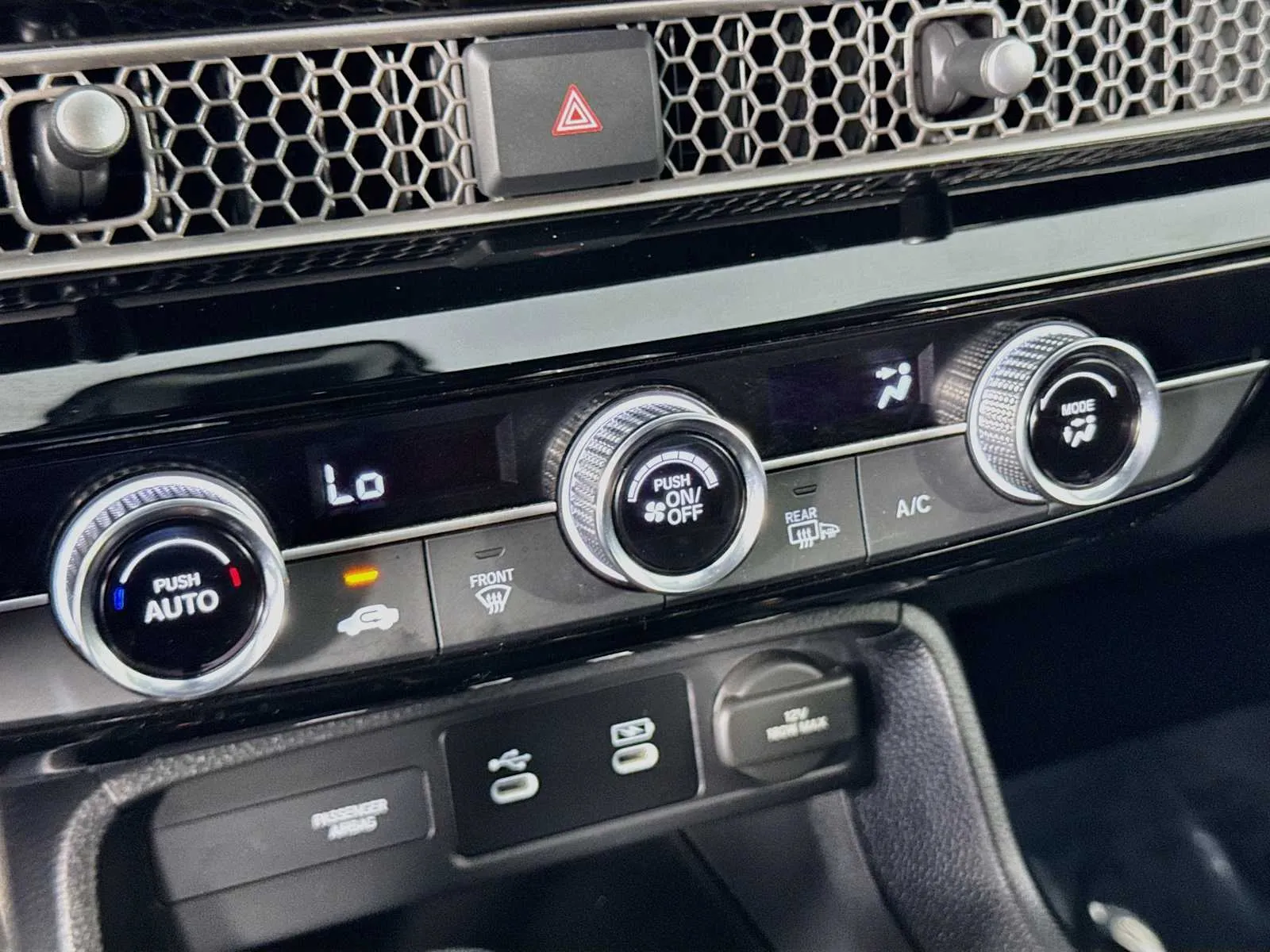Honda Civic photo 17