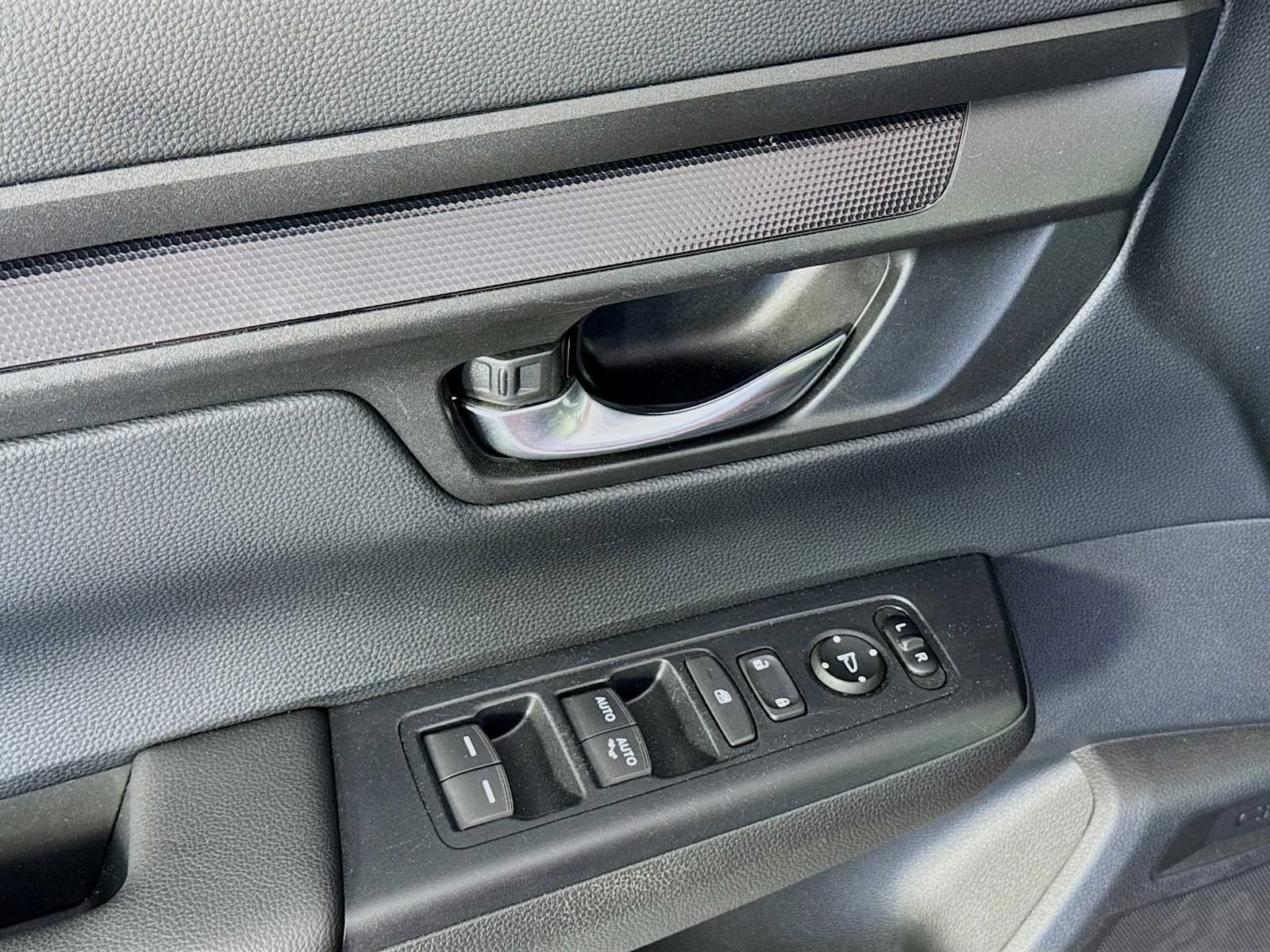 Honda CR-V photo 9