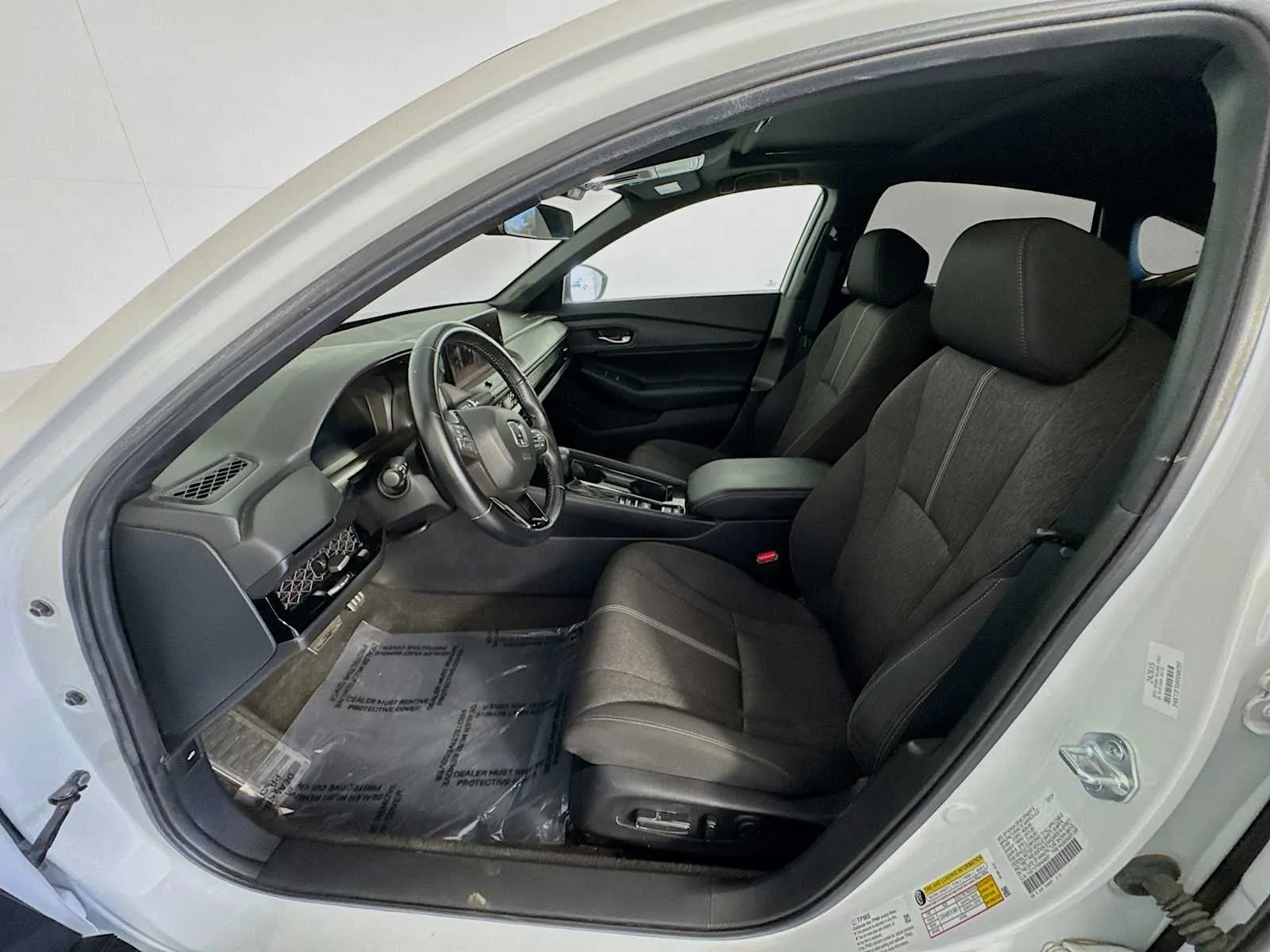 Honda Accord photo 13