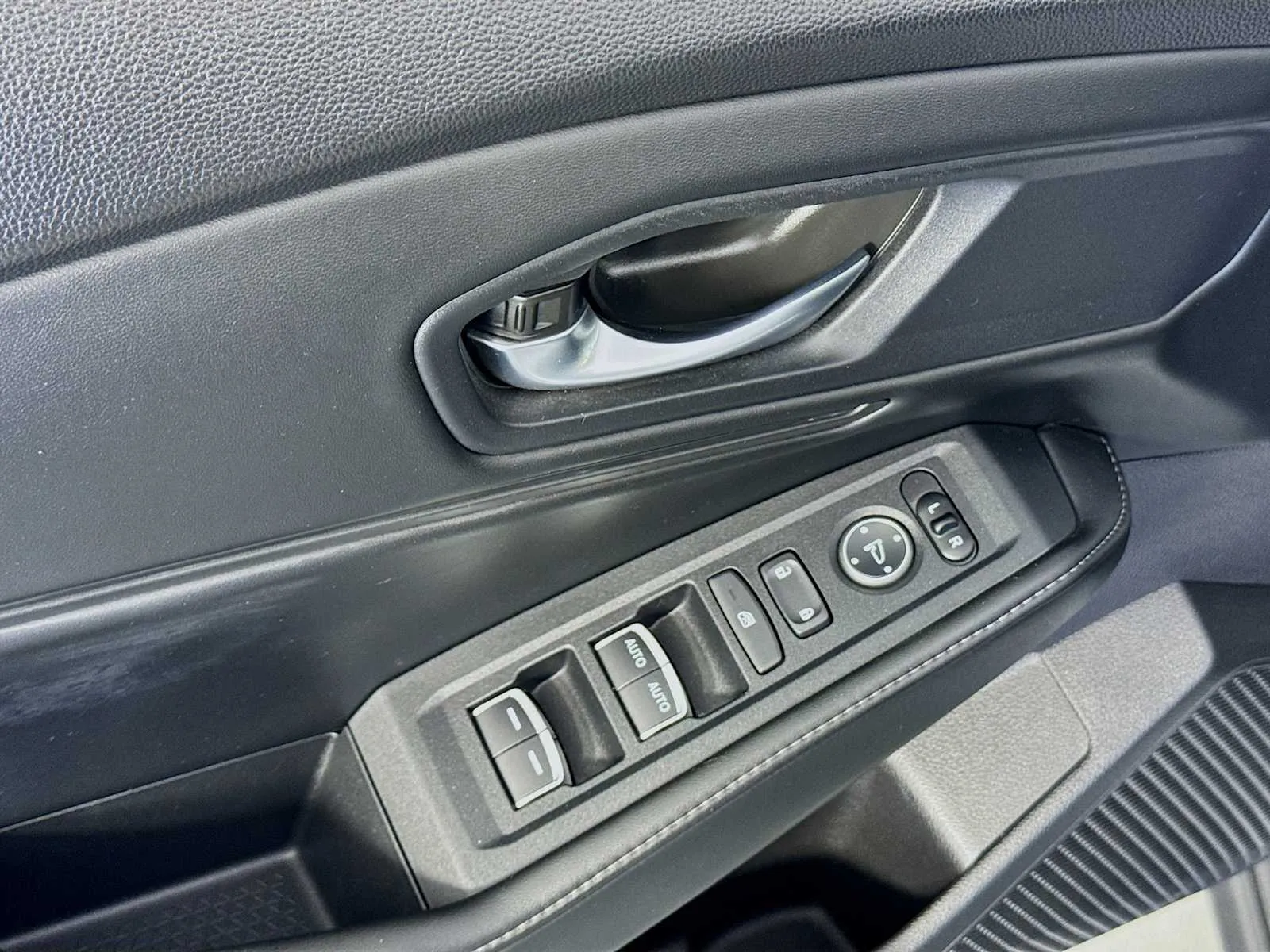 Honda Accord photo 10