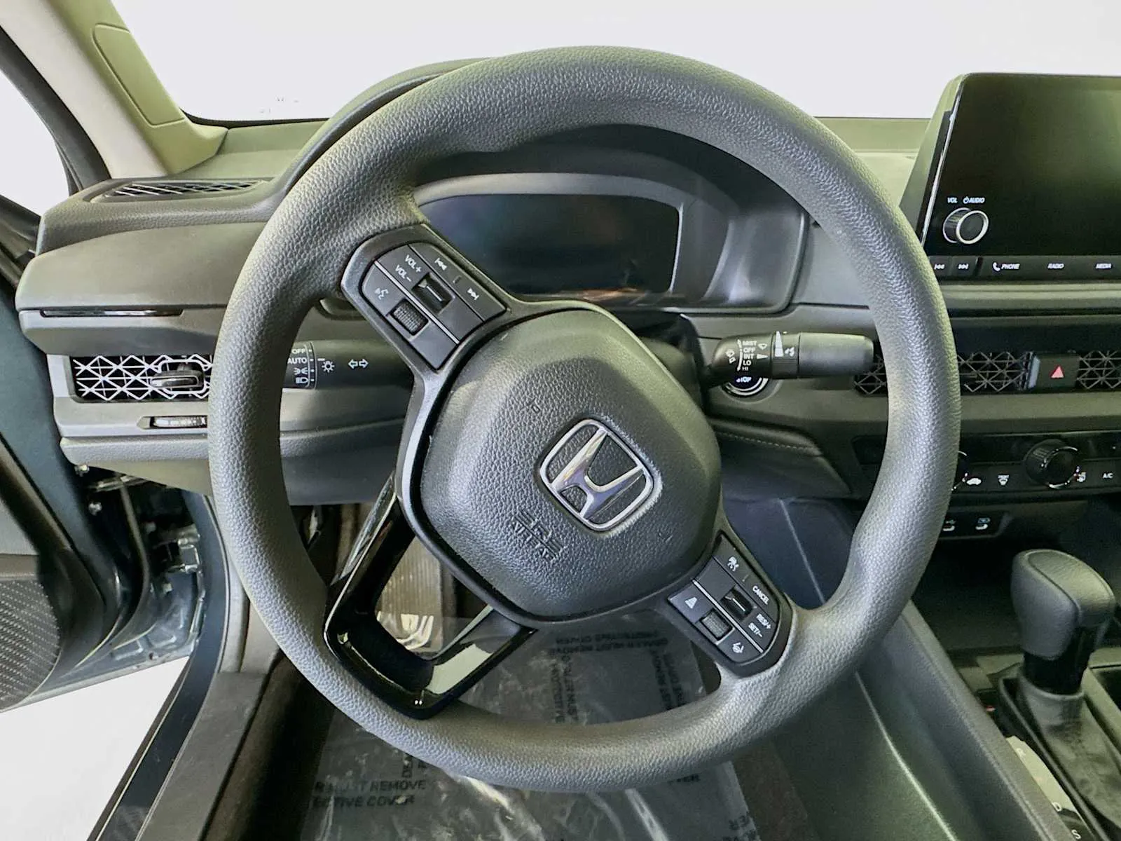 Honda Accord photo 10
