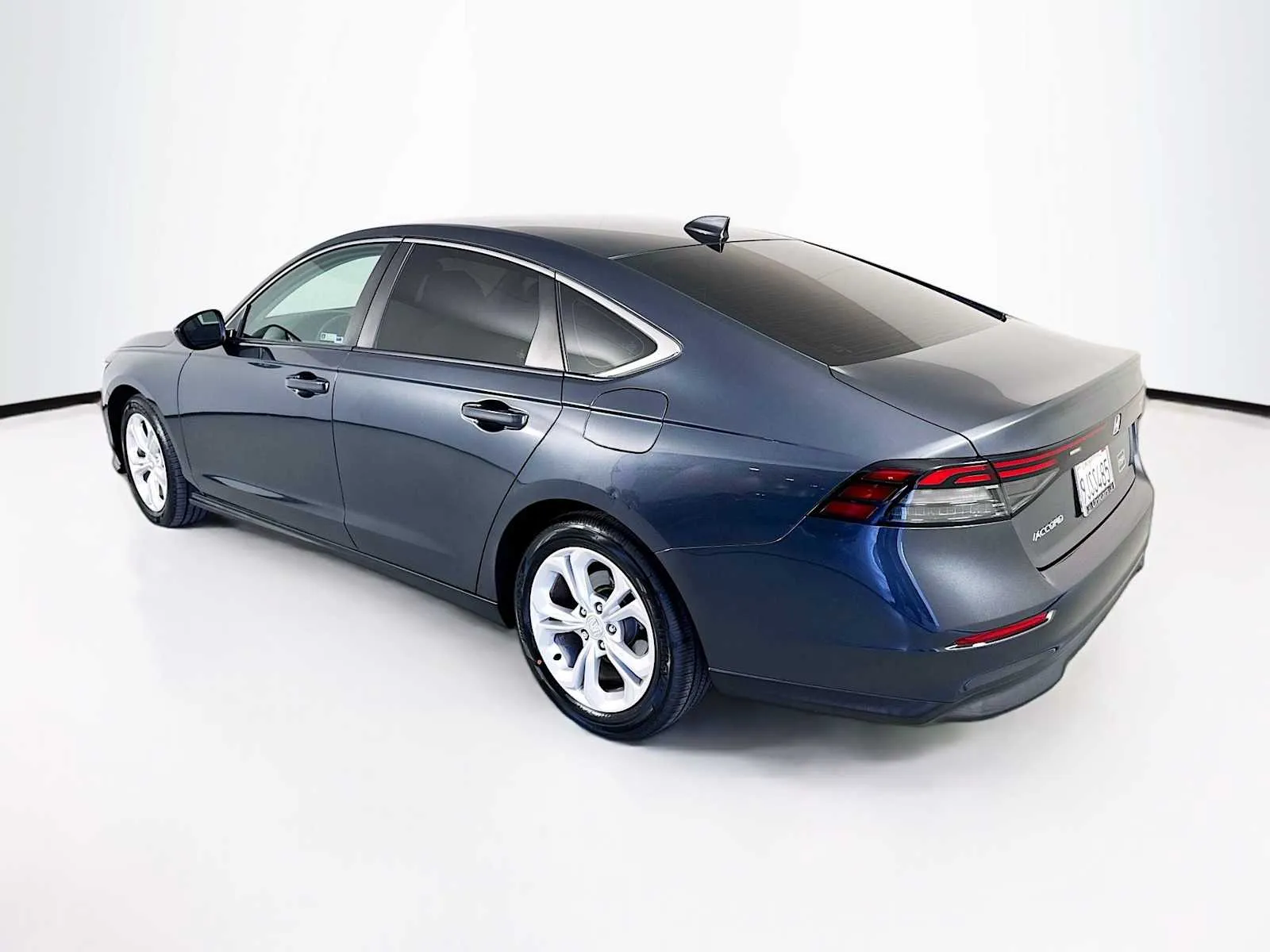Honda Accord photo 5