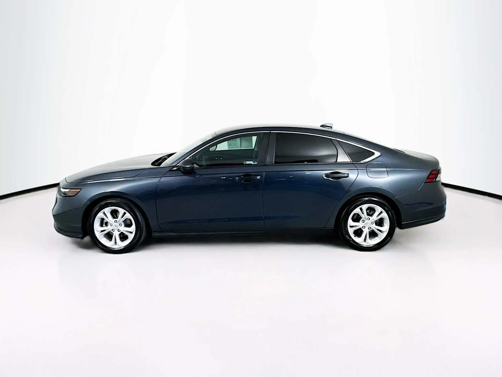 Honda Accord photo 4