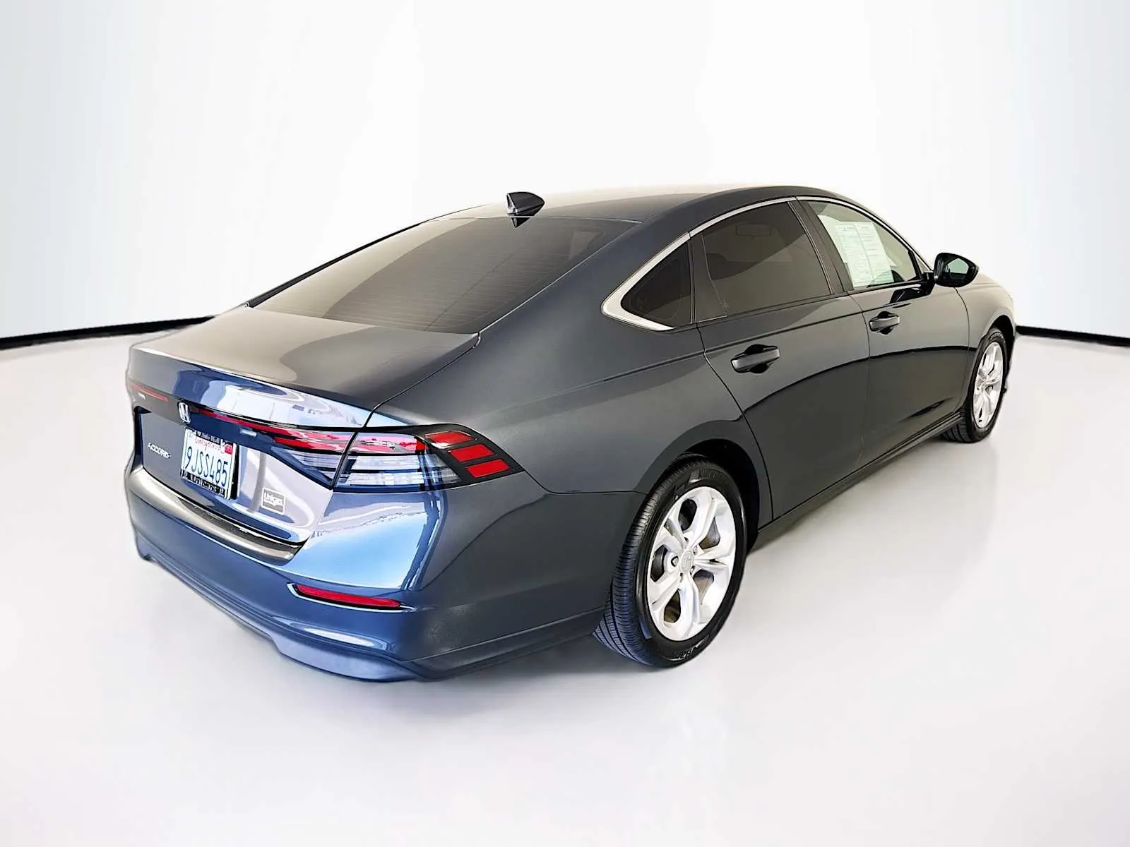 Honda Accord photo 7