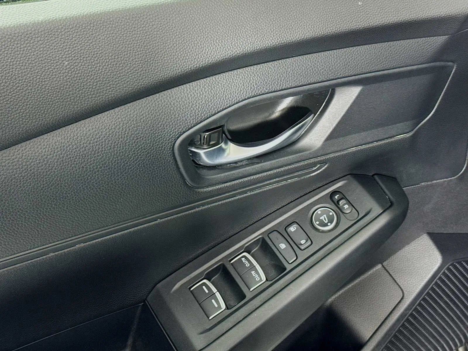 Honda Accord photo 17