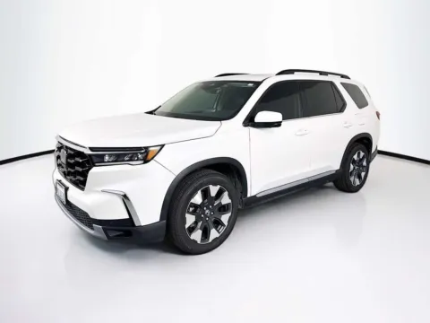 Another view of 2023 Honda Pilot Elite for sale in Indio, CA at Unicars Honda