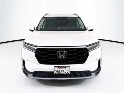 Photos of 2023 Honda Pilot Elite for sale in Indio, CA at Unicars Honda