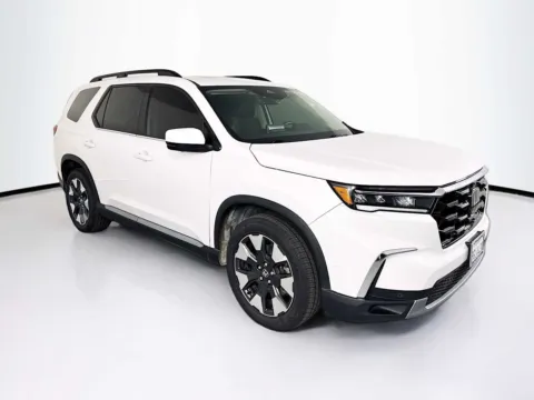 White 2023 Honda Pilot Elite for sale in Indio, CA