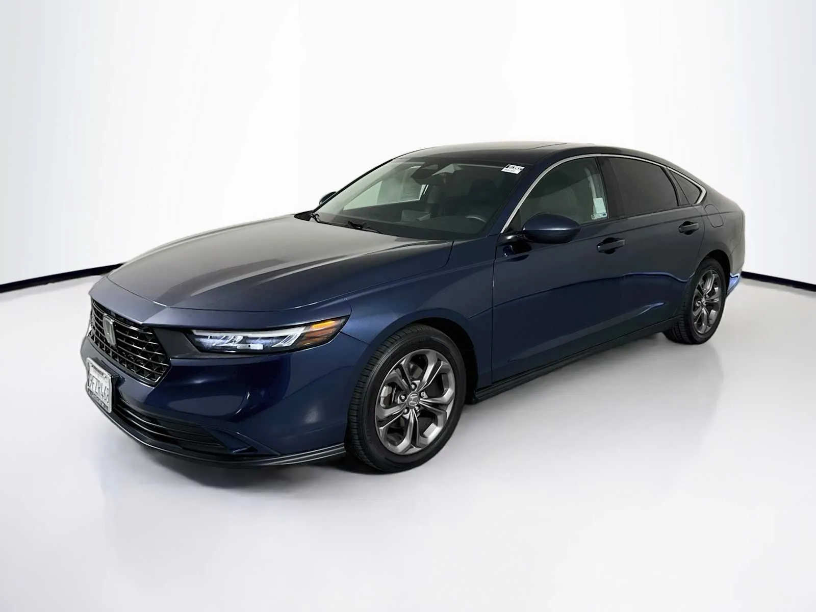 Honda Accord photo 3