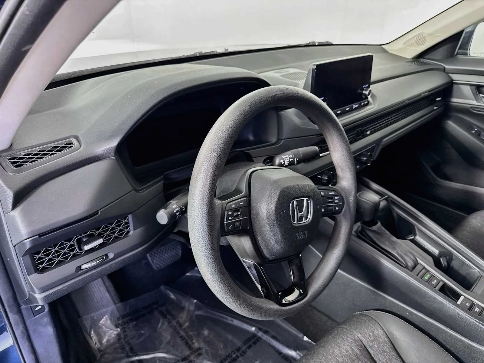 Honda Accord photo 9