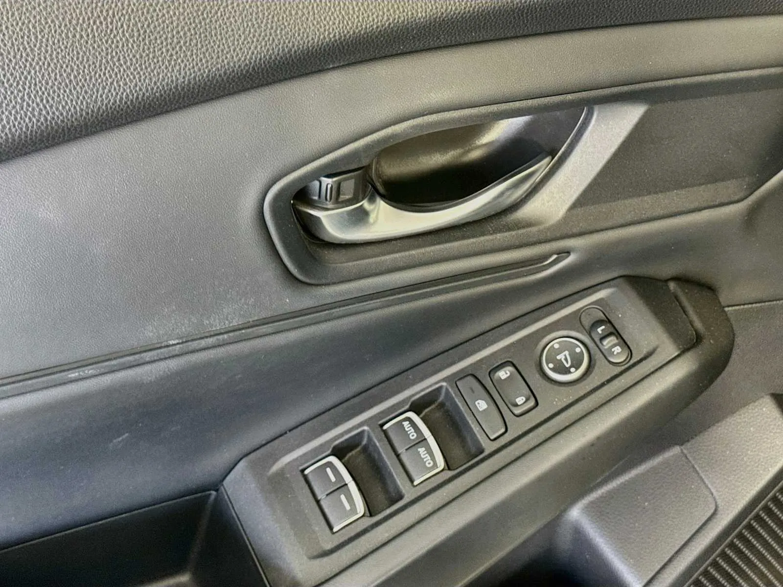 Honda Accord photo 17
