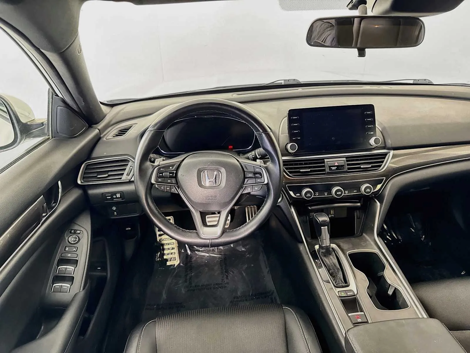 Honda Accord photo 21