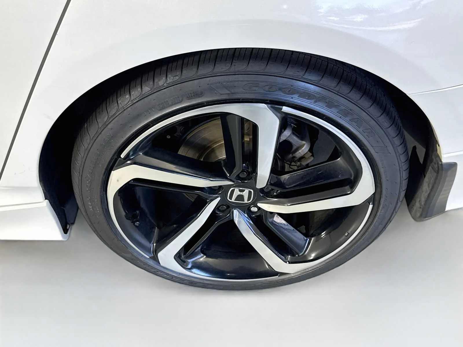 Honda Accord photo 31