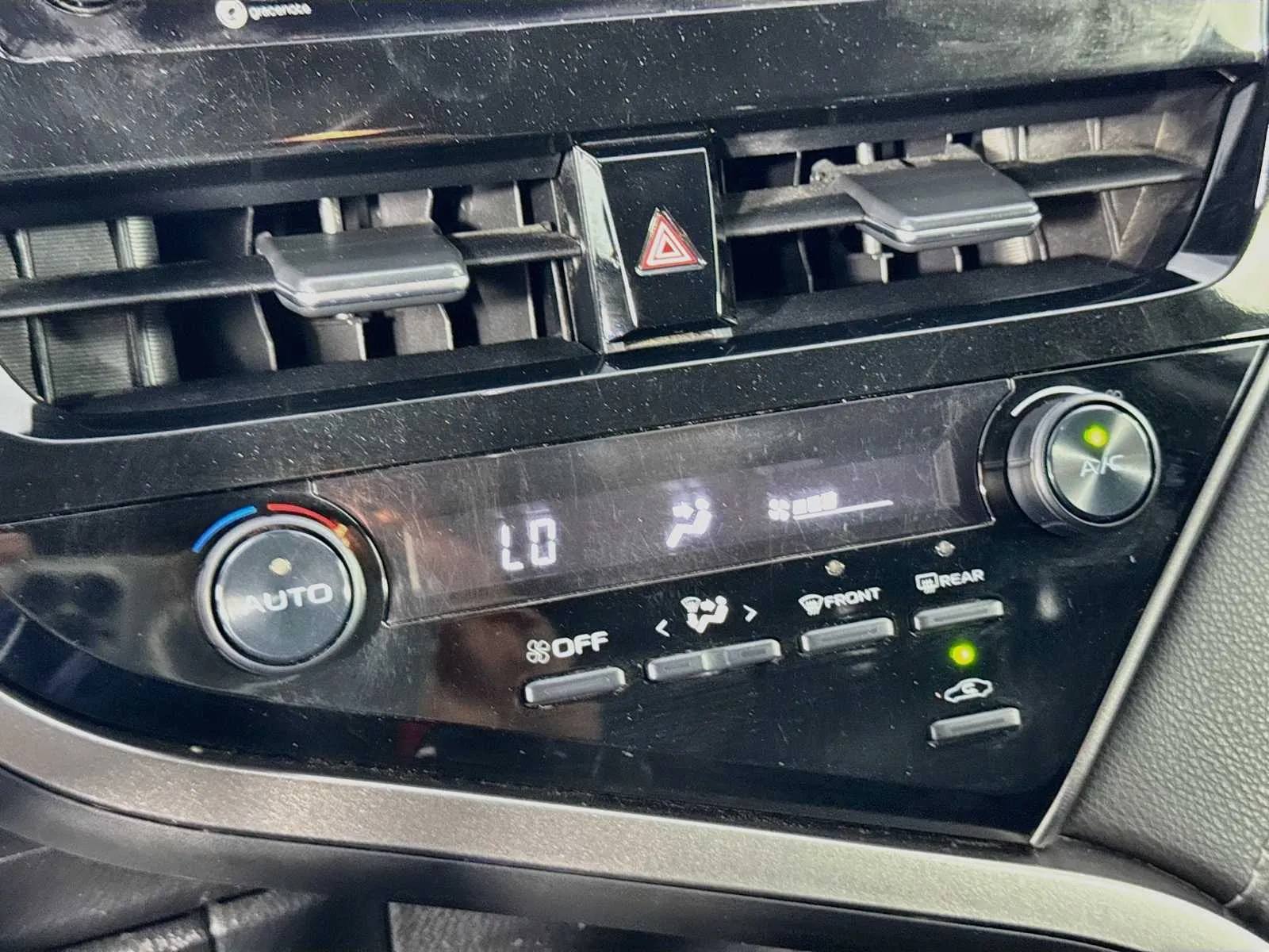 Toyota Camry photo 16