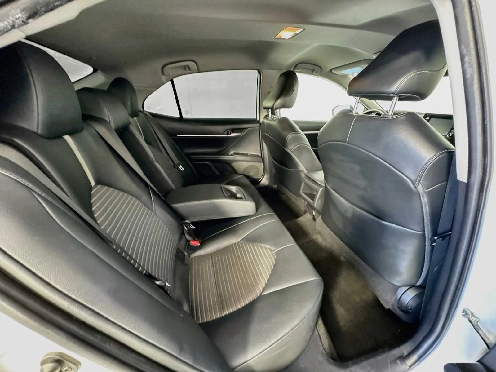 Toyota Camry photo 29