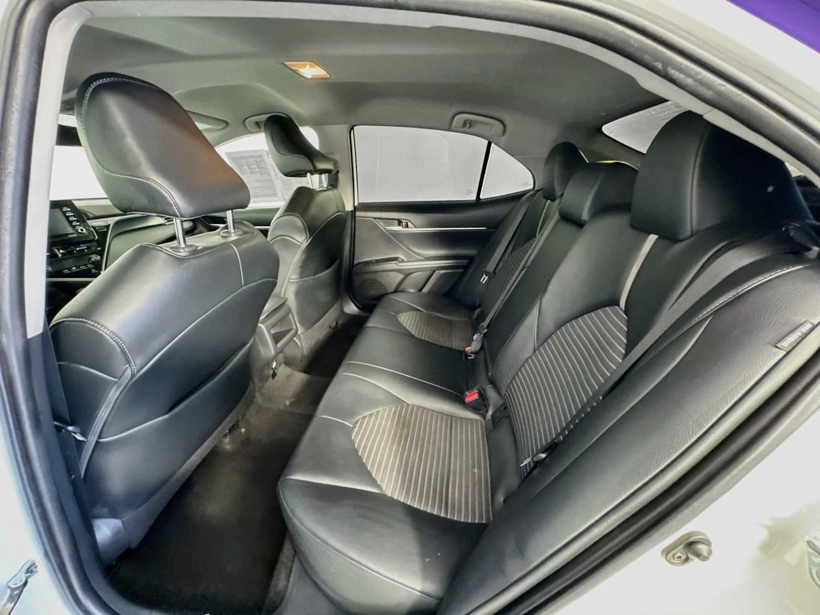 Toyota Camry photo 21
