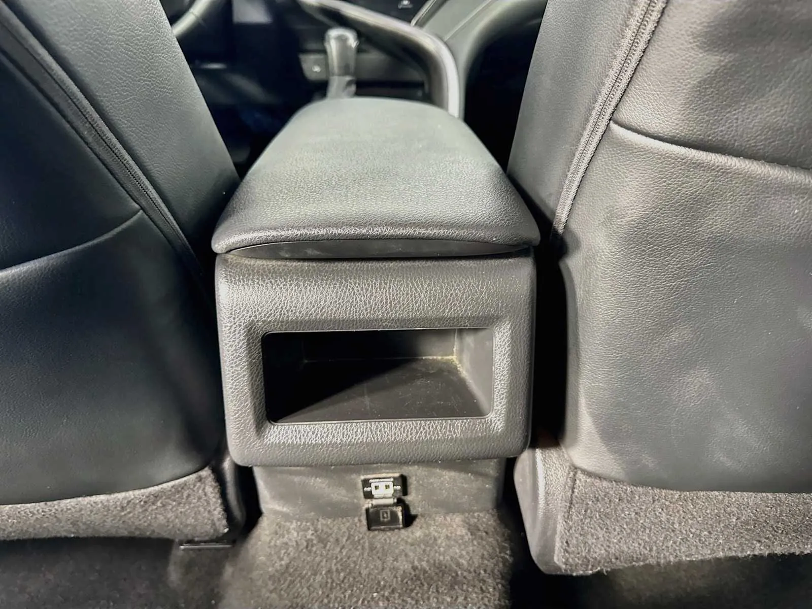 Toyota Camry photo 23