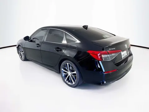 More photos of 2023 Honda Civic Touring at Unicars Honda, CA