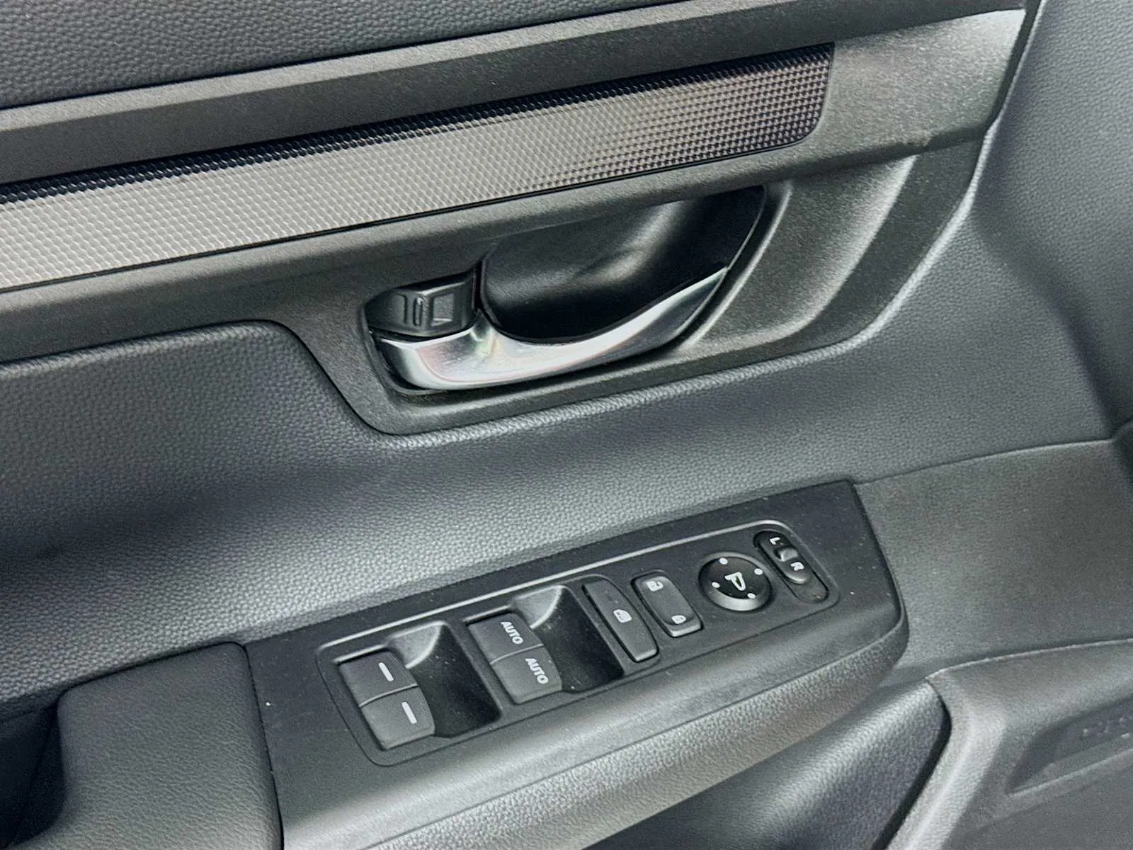 Honda CR-V photo 18