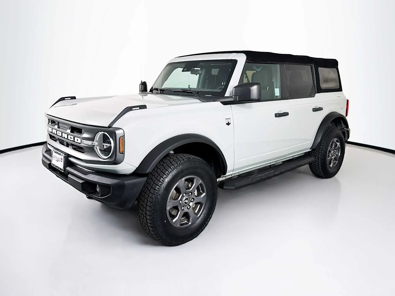 Ford Bronco photo 3