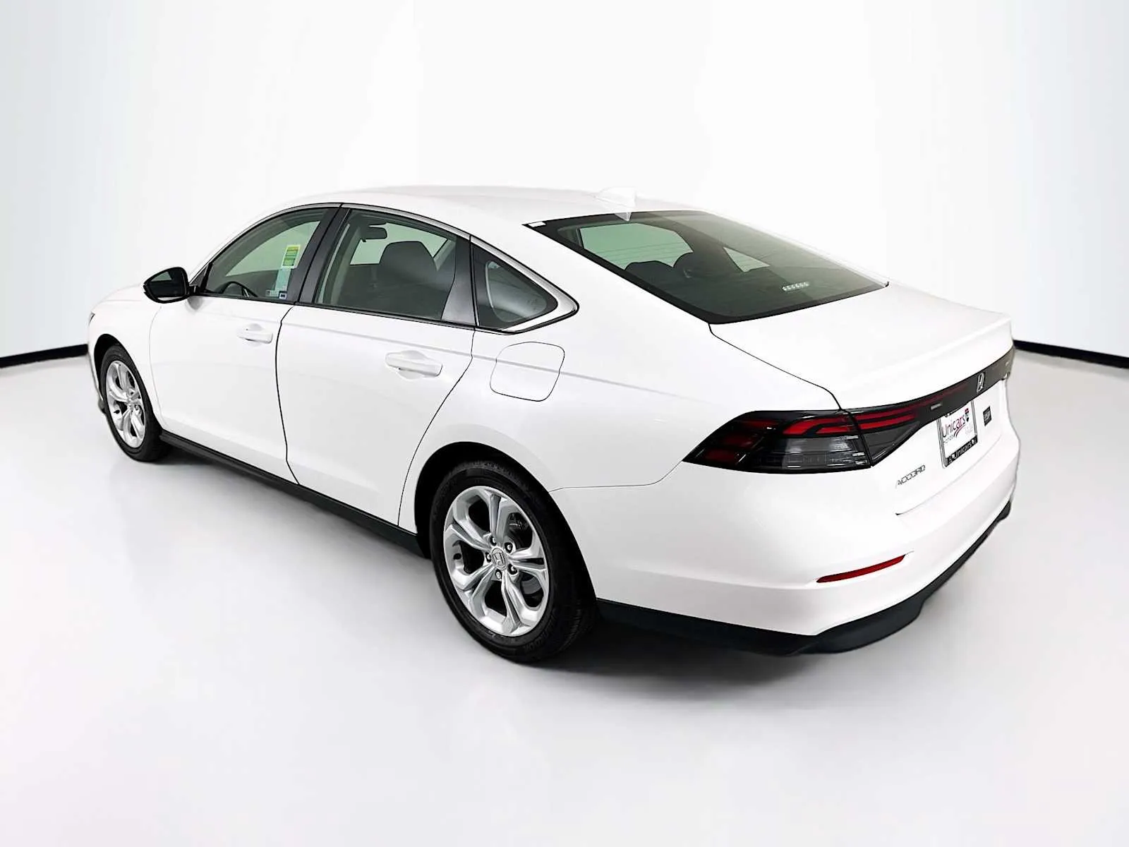 Honda Accord photo 5