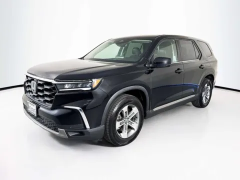 Another view of 2023 Honda Pilot EX-L 7 Passenger for sale in Indio, CA at Unicars Honda