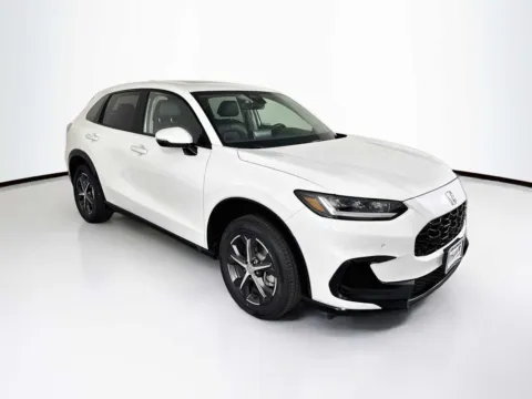 White 2023 Honda HR-V EX-L for sale in Indio, CA