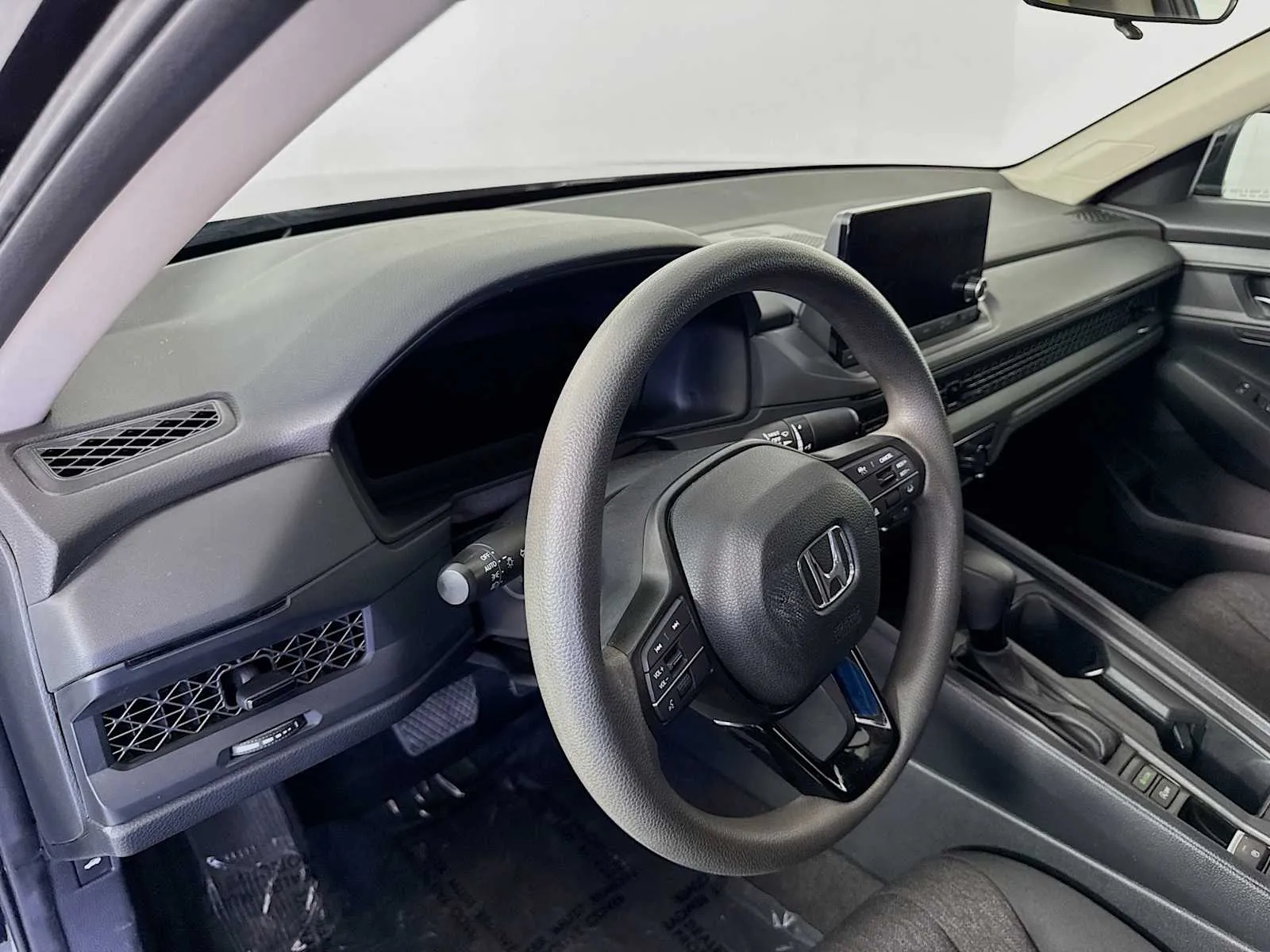 Honda Accord photo 9