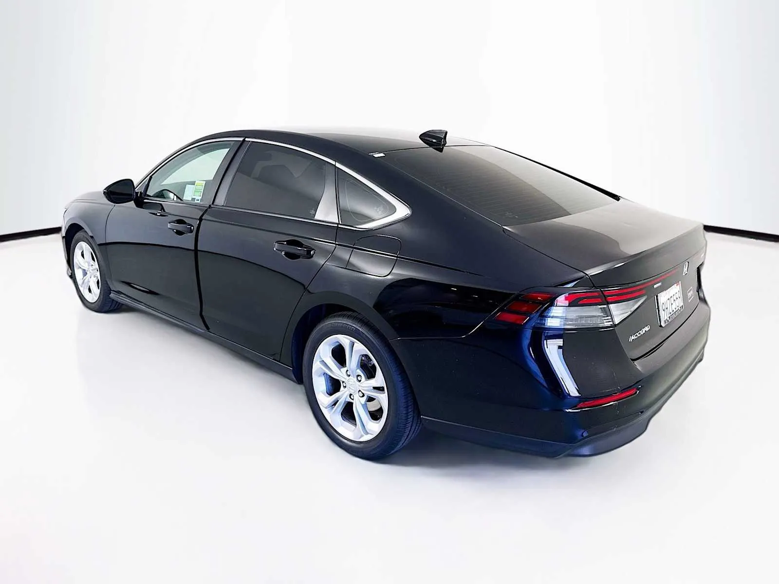 Honda Accord photo 5