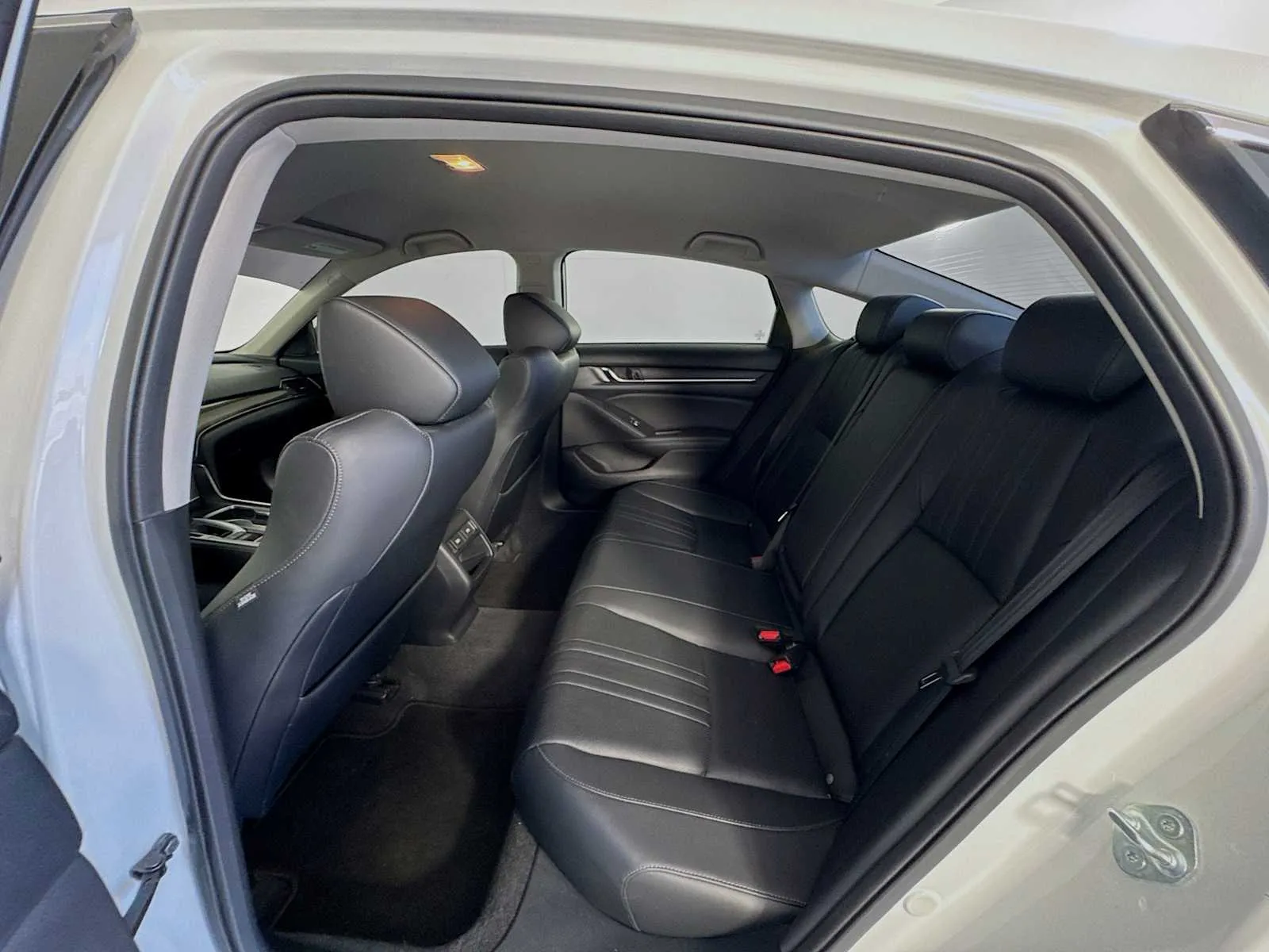 Honda Accord photo 24