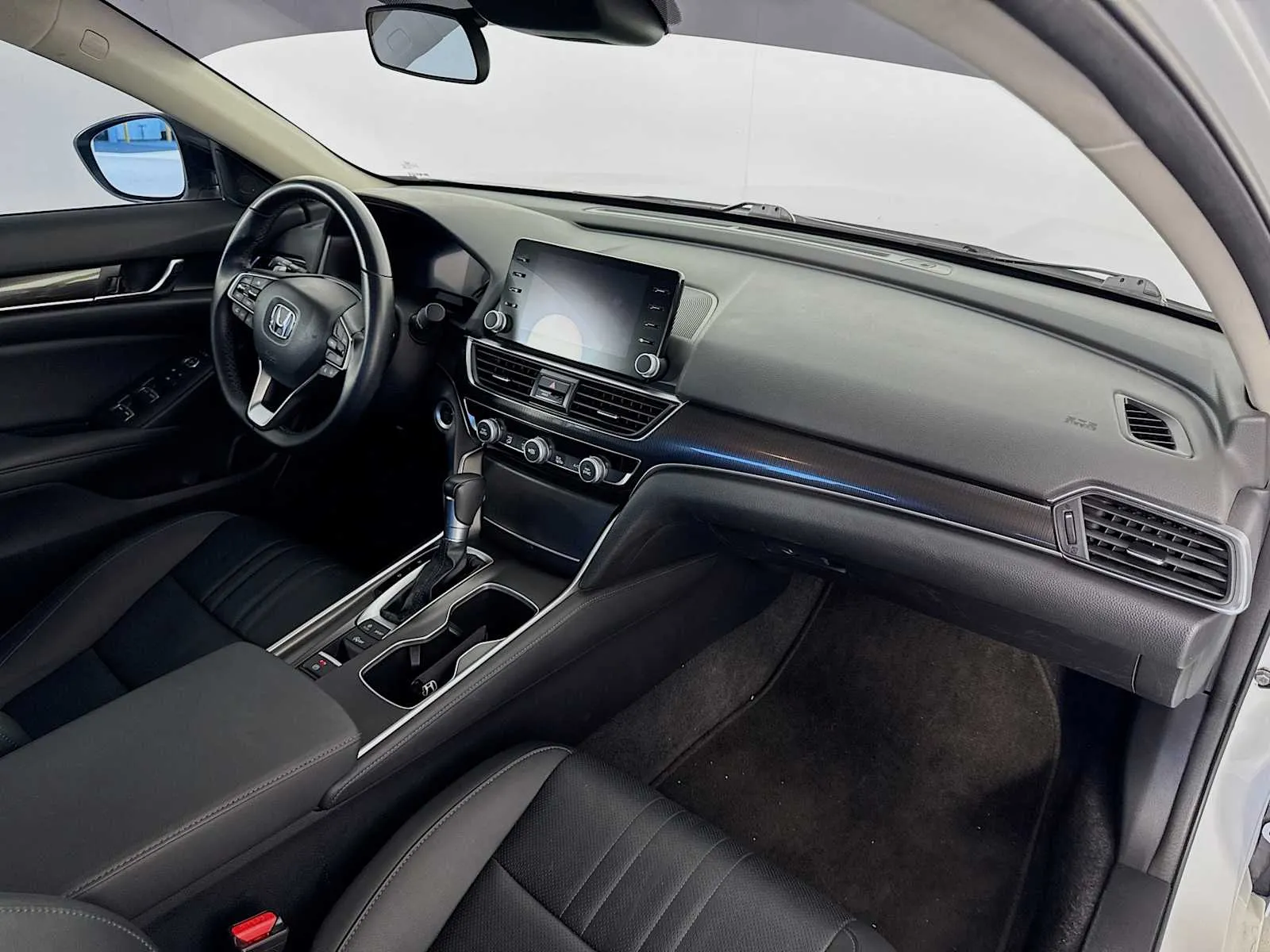 Honda Accord photo 23