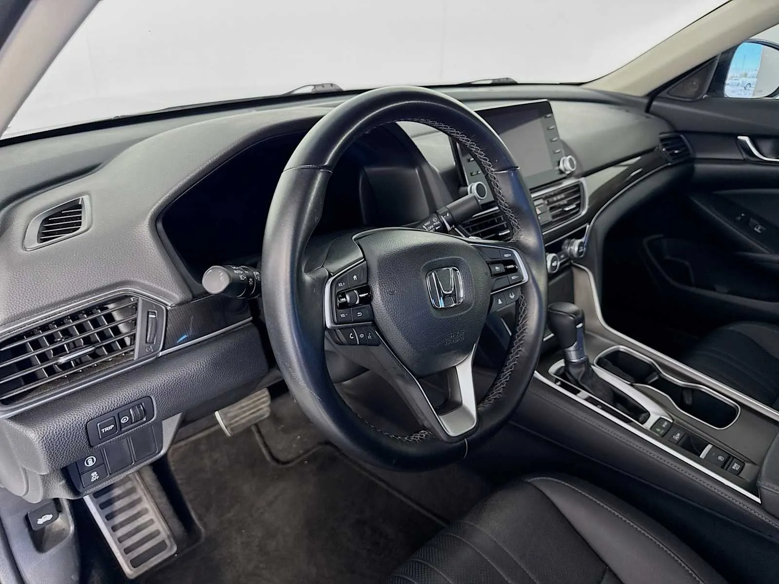 Honda Accord photo 9