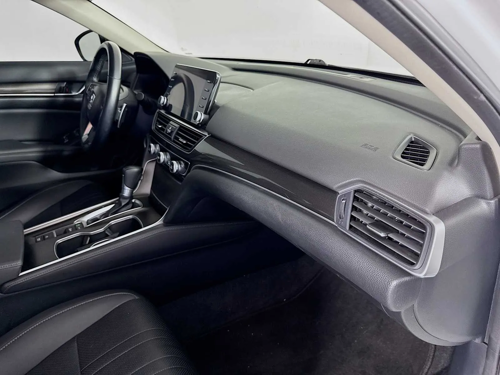 Honda Accord photo 30