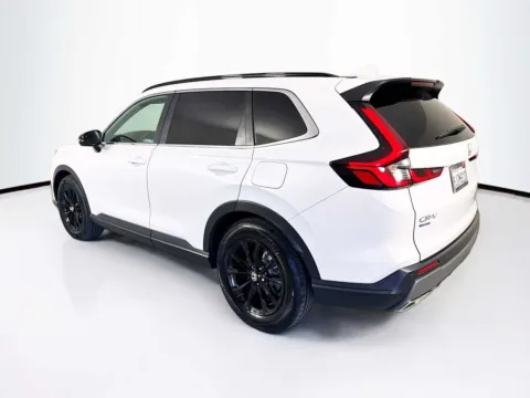More photos of 2024 Honda CR-V Hybrid Sport-L at Unicars Honda, CA