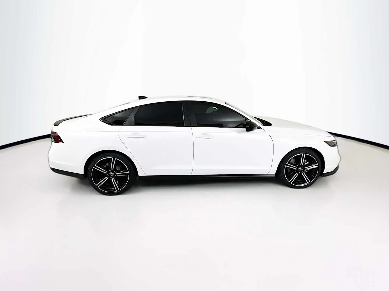 Honda Accord photo 7